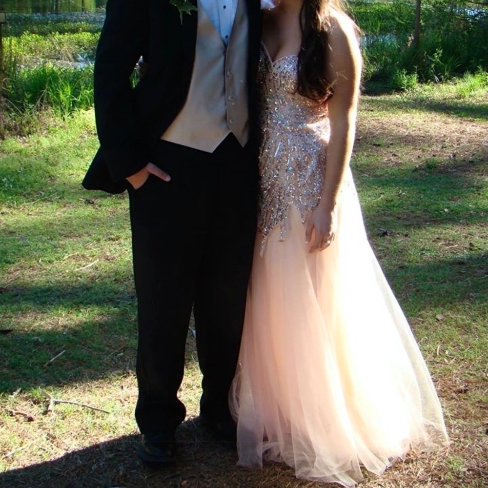 Gorgeous Prom/Pageant Dress